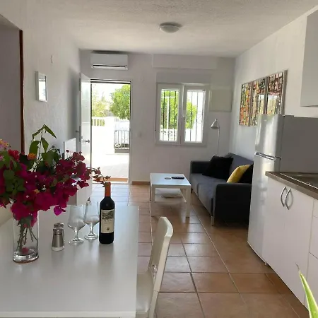 بيت للعطل Modern And Airy *