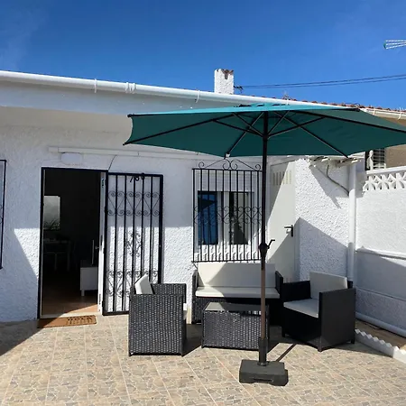 Modern And Airy With Private Parking * Torrevieja